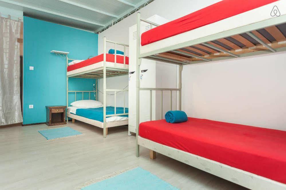 Roundabout Hostel - Hostel Ровинь Экстерьер фото